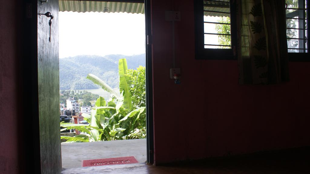 Peace Guest House Pokhara Exterior foto